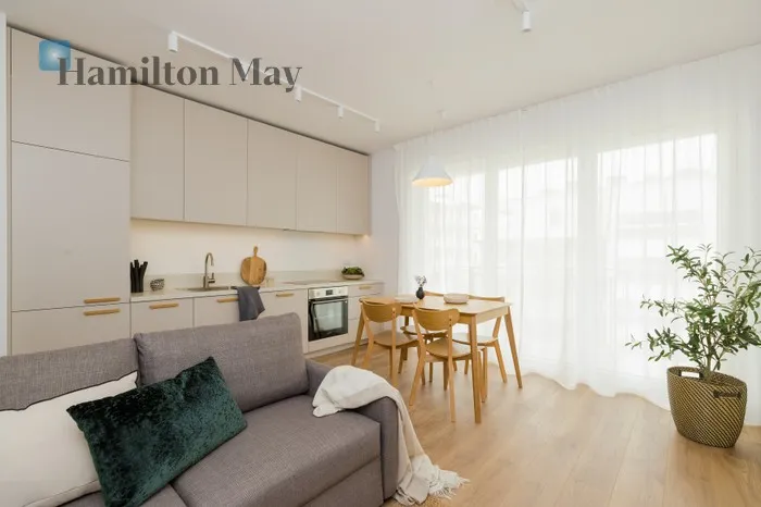 City: Warszawa Street: Żupnicza Region: Praga-Południe Subregion: Kamionek Distance to centre: 4.8 km Level: 3 Price: 1300000 PLN Bedrooms: 3 Bathrooms: 2 Size: 66.75m2 - slider