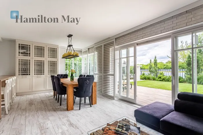 City: Pęcice Małe Street: Parkowa  Region: Pęcice Małe Price: 2570000 PLN Bedrooms: 3 Bathrooms: 2 Plot size: 500m2 Price/m2: 11095 PLN - slider