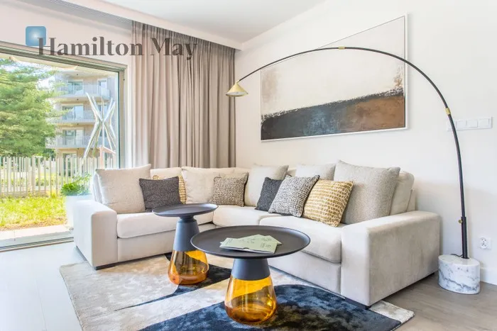 Street: aleja Ludomira Różyckiego Region: Śródmieście Distance to centre: 3.88 km Level: 3 Price: 2277073.04 PLN Bedrooms: 3 Bathrooms: 1 Size: 92.16m2 - slider