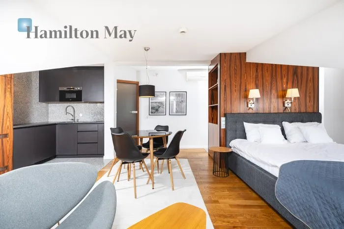 City: Kraków Street: Kalwaryjska Region: Podgórze Subregion: Stare Podgórze Distance to centre: 2.54 km Level: 4 Price: 2200 PLN Bedrooms: 0 Bathrooms: 1 Size: 38m2 Price/m2: 58 PLN - slider