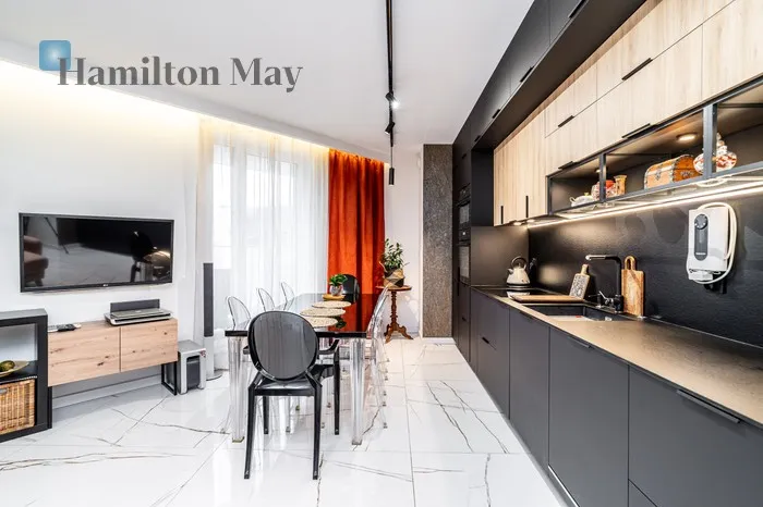 City: Kraków Street: Zabłocie Region: Podgórze Subregion: Zabłocie Distance to centre: 2.19 km Level: 6 Price: 1434000 PLN Bedrooms: 2 Bathrooms: 1 - slider