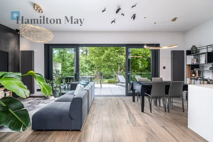 City: Zielonki Street: Krakowskie Przedmieście Region: Zielonki Price: 1495000 PLN Bedrooms: 3 Bathrooms: 2 Plot size: 201m2 Price/m2: 12458 PLN - slider