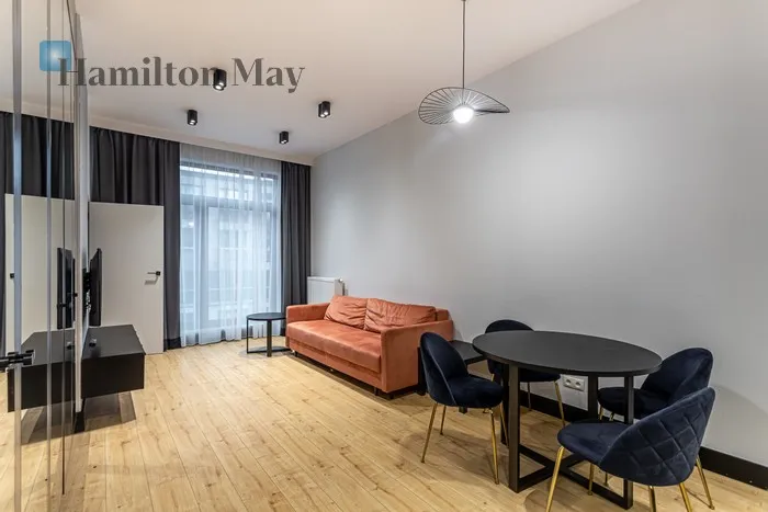 City: Warszawa Street: Leszczyńska Region: Śródmieście Subregion: Powiśle Distance to centre: 1.54 km Level: 3 Price: 5857 PLN Bedrooms: 1 Bathrooms: 1 Size: 42m2 Price/m2: 139 PLN - slider