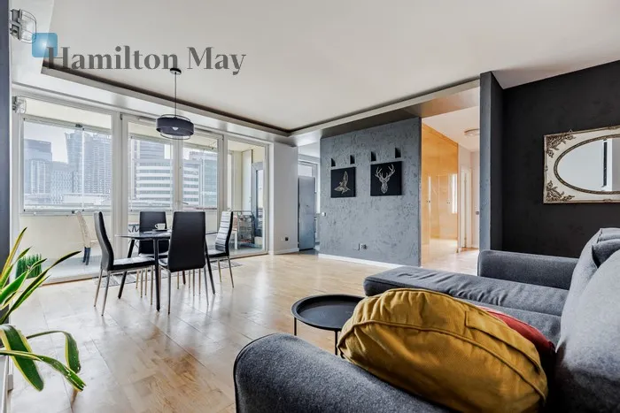 City: Warszawa Street: Leszno Region: Wola Subregion: Nowolipki Distance to centre: 2.2 km Level: 8 Price: 1666250 PLN Bedrooms: 2 Bathrooms: 1 Size: 77m2 Price/m2: 21640 PLN - slider