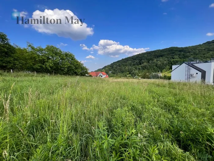 Region: Zwierzyniec Subregion: Wola Justowska Distance to centre: 6.85 km Price: 2200000 PLN Bedrooms: null Bathrooms: null Plot size: 950m2 - slider