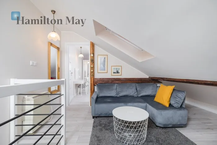 City: Kraków Street: Świętej Gertrudy Region: Stare Miasto Distance to centre: 0.43 km Level: 2 Price: 4000 PLN Bedrooms: 2 Bathrooms: 1 Size: 40m2 Price/m2: 100 PLN - slider