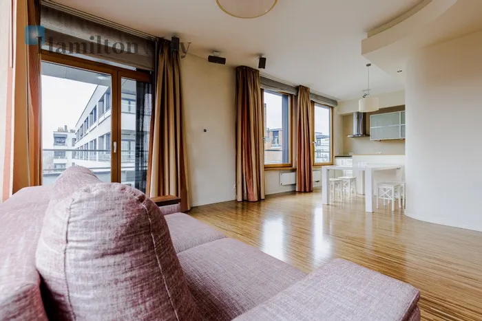 City: Warszawa Street: Aleja Wilanowska Region: Mokotów Subregion: Stegny Distance to centre: 7.03 km Level: 4 Price: 5200 PLN Bedrooms: 2 Bathrooms: 1 Size: 78m2 Price/m2: 67 PLN - slider