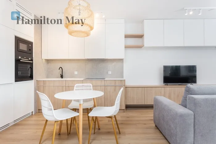 City: Kraków Street: Barska Region: Dębniki Subregion: Ludwinów Distance to centre: 1.81 km Level: 3 Price: 2700 PLN Bedrooms: 0 - slider