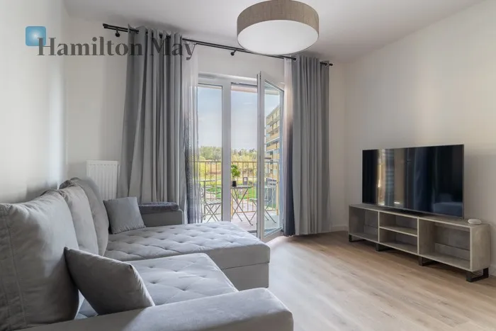 City: Kraków Street: Przyjaźni Polsko-Węgierskiej Region: Podgórze Duchackie Distance to centre: 3.78 km Level: 2 Price: 1550000 PLN Bedrooms: 2 Bathrooms: 2 - slider