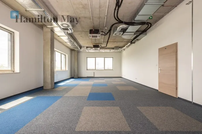 City: Kraków Street: Rybitwy Region: Podgórze Subregion: Rybitwy Distance to centre: 231.5 km Level: 2 Price: 6032 PLN Bedrooms: null Bathrooms: null Plot size: nullm2 Layout: null - slider