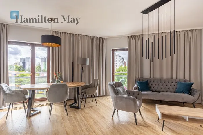 City: Warszawa Street: Jana Pawła Woronicza Region: Mokotów Subregion: Wierzbno Distance to centre: 4.51 km Level: 3 Price: 6500 PLN Bedrooms: 2 Bathrooms: 1 Size: 80m2 - slider