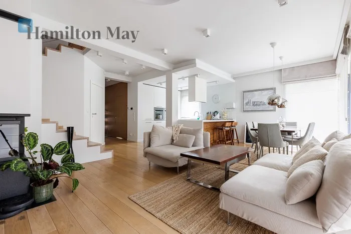 City: Warszawa Street: Zwoleńska Region: Wawer Distance to centre: 10.01 km Price: 11000 PLN Bedrooms: 3 Bathrooms: 2 Plot size: 500m2 Price/m2: 79 PLN - slider