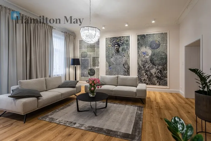 City: Warszawa Street: Jagiellońska Region: Praga-Północ Subregion: Stara Praga Distance to centre: 2.96 km Level: 3 Price: 3100000 PLN Bedrooms: 2 Bathrooms: 1 Size: 101m2 Price/m2: 30693 PLN - slider