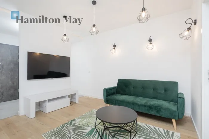 City: Kraków Street: Barska Region: Dębniki Subregion: Osiedle Podwawelskie Distance to centre: 1.81 km Level: 4 Price: 4000 PLN Bedrooms: 2 Bathrooms: 1 Size: 46m2 Price/m2: 87 PLN - slider