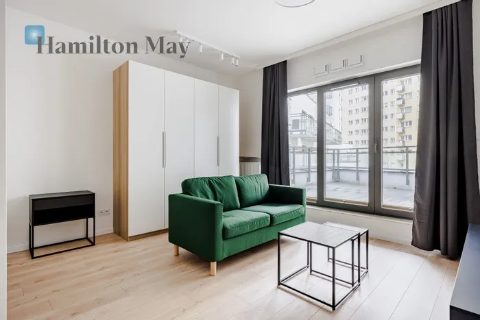 City: Warszawa Street: aleja "Solidarności" Region: Wola Subregion: Mirów Distance to centre: 2.11 km Level: 1 Price: 3200 PLN Bedrooms: 0 Bathrooms: 1 Size: 38.64m2 Price/m2: 83 PLN - slider