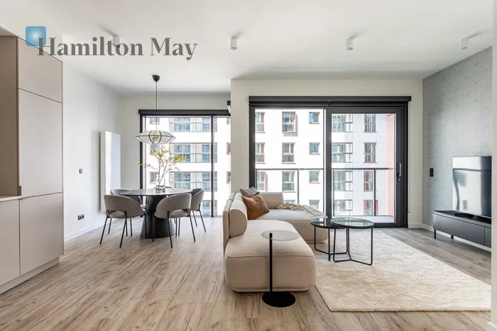 City: Warszawa Street: Prosta Region: Wola Subregion: Mirów Distance to centre: 1.94 km Level: 6 Price: 12500 PLN Bedrooms: 2 Bathrooms: 2 Size: 85m2 Price/m2: 147 PLN - slider