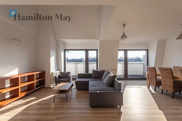 City: Warszawa Street: Światowida Region: Białołęka Subregion: Tarchomin Distance to centre: 10.66 km Level: 3 Price: 6250 PLN Bedrooms: 5 Bathrooms: 2 Size: 147m2 Price/m2: 43 PLN - slider