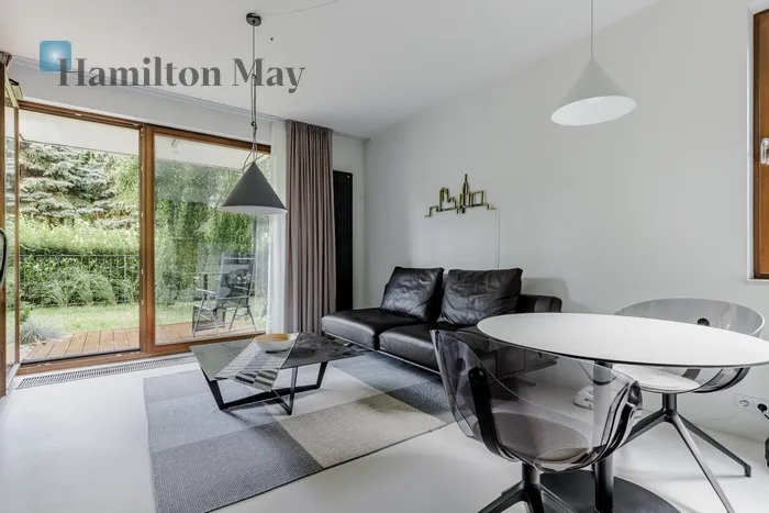 City: Warszawa Street: Przy Parku Region: Ochota Subregion: Szczęśliwice Distance to centre: 4.74 km Price: 6000 PLN Bedrooms: 1 Bathrooms: 1 Size: 46m2 Price/m2: 130 PLN - slider