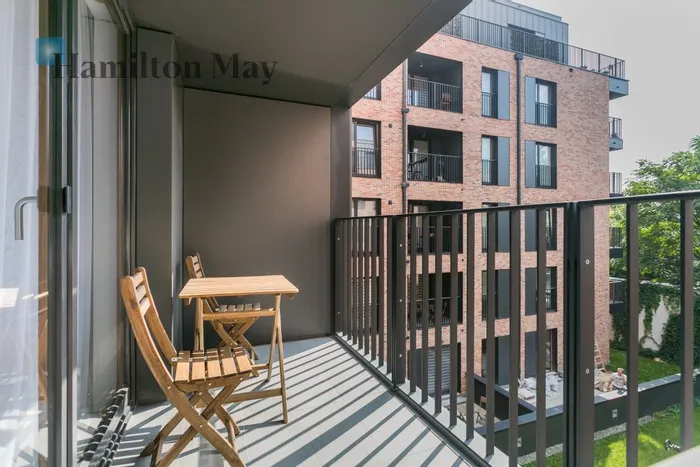 Region: Grzegórzki Subregion: Wesoła Distance to centre: 0.8 km Level: 2 Price: 5200 PLN Bedrooms: 2 Bathrooms: 1 - slider