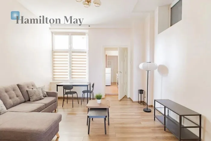 Street: Starowiślna Region: Stare Miasto Subregion: Kazimierz Distance to centre: 1.08 km Level: 3 Price: 897000 PLN Bedrooms: 1 Bathrooms: 1 Size: 63.17m2 Price/m2: 14200 PLN - slider