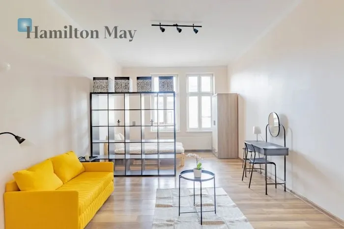 City: Kraków Street: Starowiślna Region: Stare Miasto Subregion: Kazimierz Distance to centre: 1.08 km Level: 3 Price: 897000 PLN Bedrooms: 1 Bathrooms: 1 Size: 63.17m2 - slider