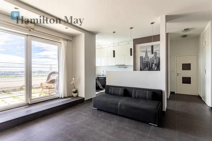 City: Warszawa Street: Okopowa Region: Wola Distance to centre: 2.87 km Level: 16 Price: 4900 PLN Bedrooms: 1 Bathrooms: 1 Size: 59m2 Price/m2: 83 PLN - slider