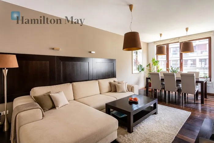 City: Warszawa Street: Leszczyńska Region: Śródmieście Subregion: Powiśle Distance to centre: 1.63 km Level: 1 Price: 13900 PLN Bedrooms: 2 Bathrooms: 1 Size: 90m2 Price/m2: 154 PLN - slider