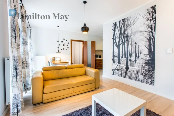 City: Wrocław Street: Krawiecka Region: Stare Miasto Distance to centre: 0.49 km Level: 3 Price: 3500 PLN Bedrooms: 1 Bathrooms: 1 Size: 49.11m2 Price/m2: 71 PLN - slider
