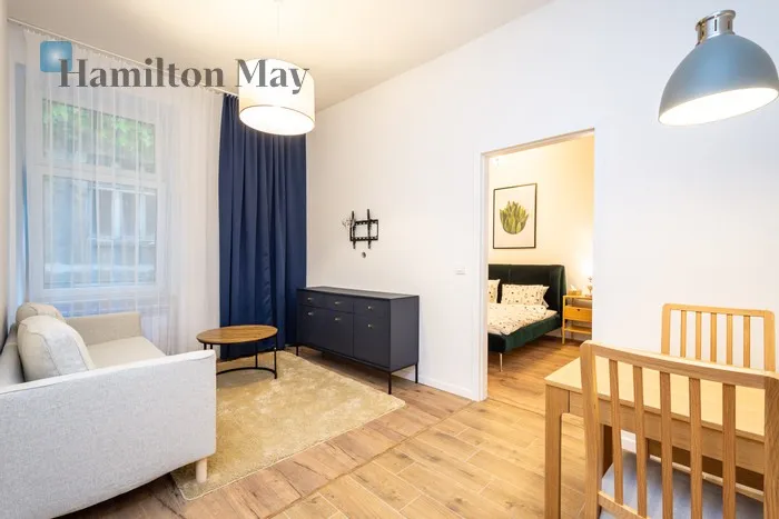 City: Kraków Street: Elizy Orzeszkowej Region: Stare Miasto Distance to centre: 1.31 km Price: 2500 PLN Bedrooms: 1 Bathrooms: 1 Size: 39m2 Price/m2: 64 PLN - slider