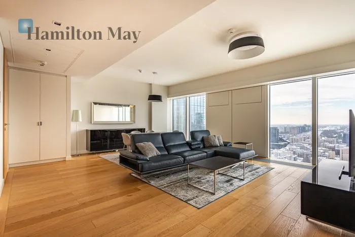 City: Warszawa Street: Złota Region: Śródmieście Subregion: Śródmieście Północne Distance to centre: 0.65 km Level: 30 Price: 22000 PLN Bedrooms: 1 Bathrooms: 1 Size: 100m2 Price/m2: 220 PLN - slider