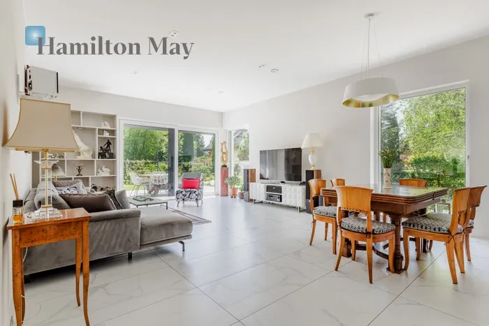 City: Stara Wieś Street: Borsucza Region: Stara Wieś Distance to centre: 22.65 km Price: 2950000 PLN Bedrooms: 3 Bathrooms: 2 Plot size: 1000m2 Price/m2: 15051 PLN - slider