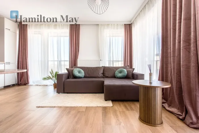 City: Wrocław Street: Braniborska Region: Stare Miasto Distance to centre: 1.3 km Level: 6 Price: 3500 PLN Bedrooms: 1 Bathrooms: 1 Size: 44m2 - slider