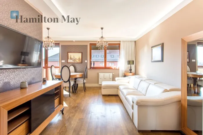 City: Wrocław Street: Obrońców Poczty Gdańskiej Region: Krzyki Distance to centre: 6.14 km Level: 2 Price: 3100 PLN Bedrooms: 1 Bathrooms: 1 Size: 54m2 Price/m2: 57 PLN - slider