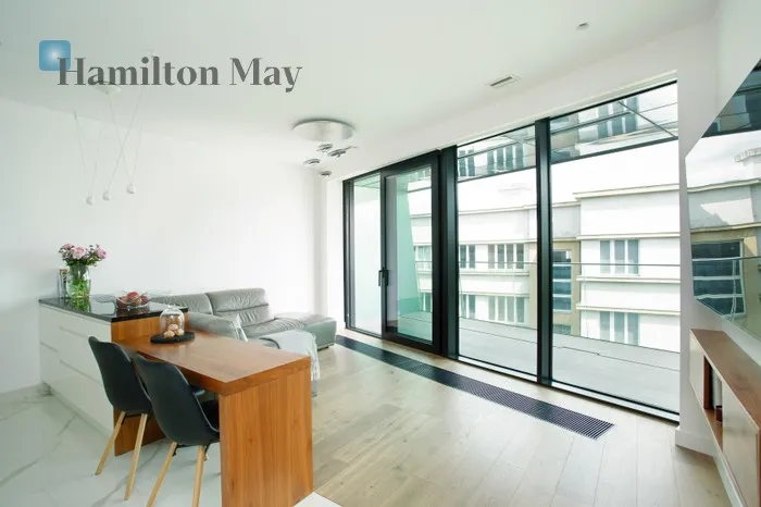 Distance to centre: 1.23 km Level: 5 Price: 2790000 PLN Bedrooms: 2 Bathrooms: 2 - slider