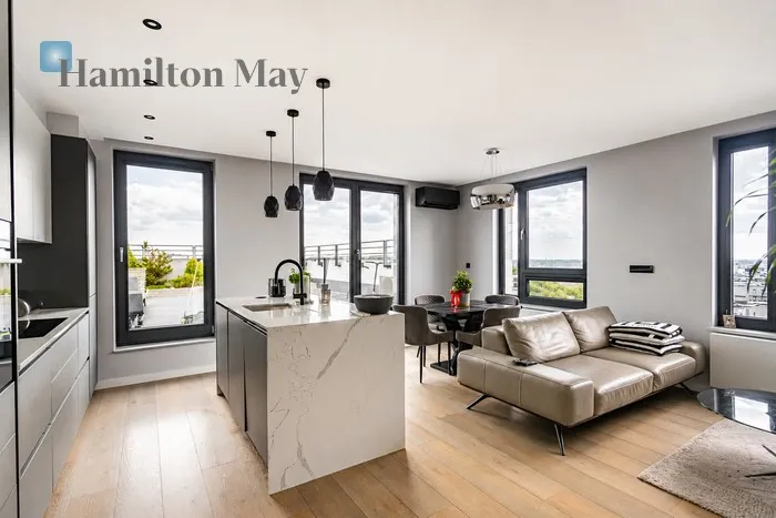 City: Warszawa Street: Marcina Kasprzaka Region: Wola Subregion: Czyste Distance to centre: 3.8 km Level: 13 Price: 8700 PLN Bedrooms: 3 Bathrooms: 2 Size: 93m2 Price/m2: 94 PLN - slider