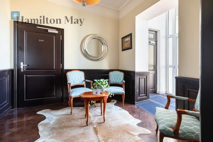 City: Kraków Street: Grodzka Region: Stare Miasto Price: 35000000 PLN Bedrooms: null Bathrooms: null Size: 900m2 Price/m2: 38889 PLN - slider