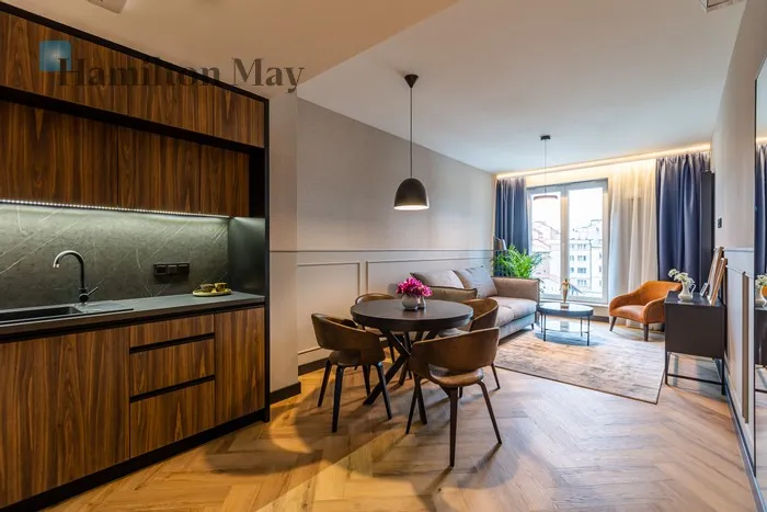 City: Kraków Street: Dajwór Region: Stare Miasto Subregion: Kazimierz Distance to centre: 1.42 km Level: 1 Price: 5720 PLN Bedrooms: 2 Bathrooms: 2 Size: 74.27m2 Price/m2: 77 PLN - slider