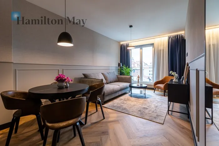 City: Kraków Street: Dajwór Region: Stare Miasto Subregion: Kazimierz Distance to centre: 1.42 km Level: 3 Price: 4340 PLN Bedrooms: 1 Bathrooms: 1 Size: 50.92m2 - slider