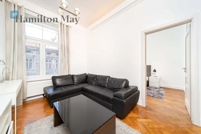 City: Kraków Street: Łobzowska Region: Stare Miasto Distance to centre: 0.64 km Level: 2 Price: 2900 PLN Bedrooms: 1 Bathrooms: 1 Size: 47m2 Price/m2: 62 PLN - slider