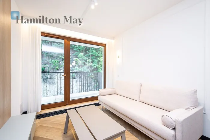 City: Kraków Street: Ulica Rękawka Region: Podgórze Subregion: Stare Podgórze Distance to centre: 2.37 km Level: 3 Price: 5000 PLN Bedrooms: 2 Bathrooms: 1 Size: 55m2 - slider