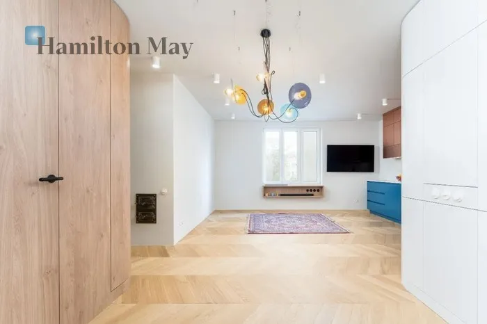 City: Kraków Street: Fryderyka Chopina Region: Krowodrza Distance to centre: 1.34 km Level: 2 Price: 1678000 PLN - slider