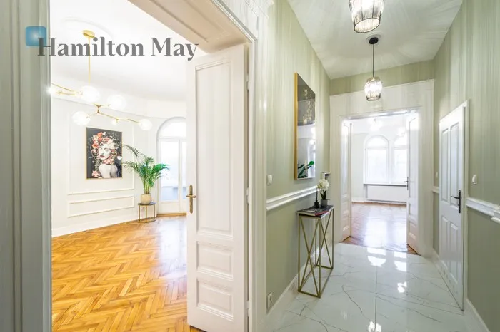 Street: Aleksandra Lubomirskiego Region: Kraków Distance to centre: 1.35 km Level: 2 Price: 2015000 PLN Bedrooms: 3 Bathrooms: 2 Size: 103m2 Price/m2: 19563 PLN - slider