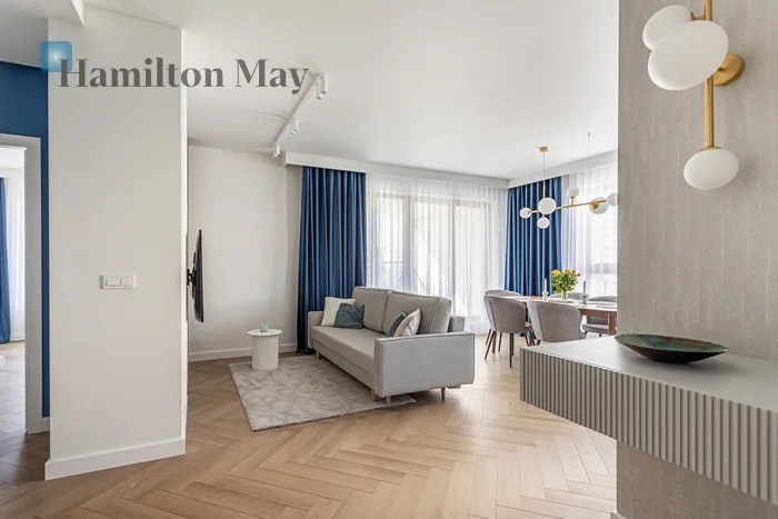 City: Warszawa Street: Ludwiki Region: Wola Subregion: Czyste Distance to centre: 3.22 km Level: 6 Price: 14000 PLN Bedrooms: 3 Bathrooms: 2 Size: 100m2 Price/m2: 140 PLN - slider