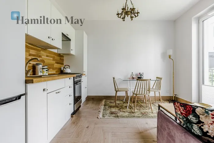 City: Warszawa Street: Kamionkowska Region: Praga-Południe Subregion: Kamionek Distance to centre: 3.9 km Price: 3000 PLN Bedrooms: 1 Bathrooms: 1 Size: 33m2 Price/m2: 91 PLN - slider