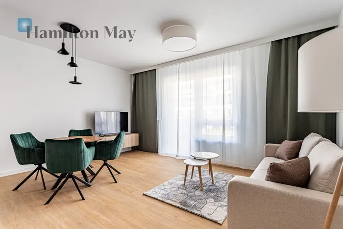City: Warszawa Street: Optyków Region: Praga-Południe Subregion: Gocław Distance to centre: 6.63 km Level: 4 Price: 4900 PLN Bedrooms: 2 Bathrooms: 1 Size: 58m2 Price/m2: 84 PLN - slider