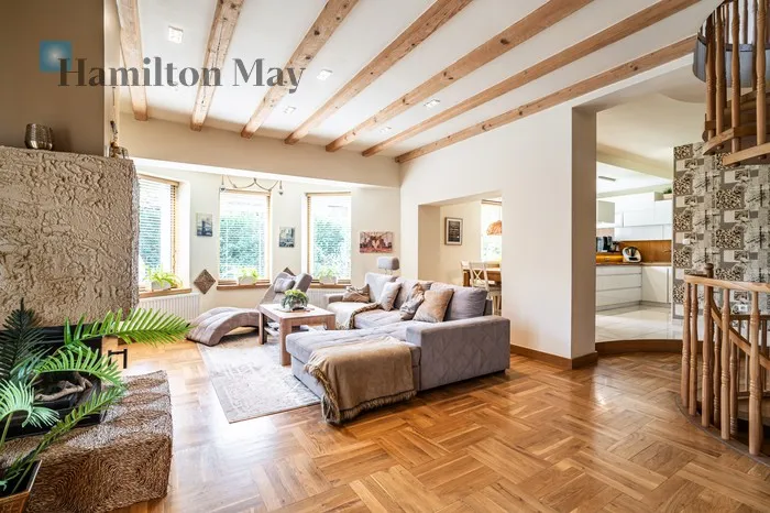 City: Kraków Street: Kazimierza Kierzkowskiego Region: Swoszowice Subregion: Jugowice Price: 2194000 PLN Bedrooms: 4 Bathrooms: 2 Plot size: 500m2 Price/m2: 10970 PLN - slider