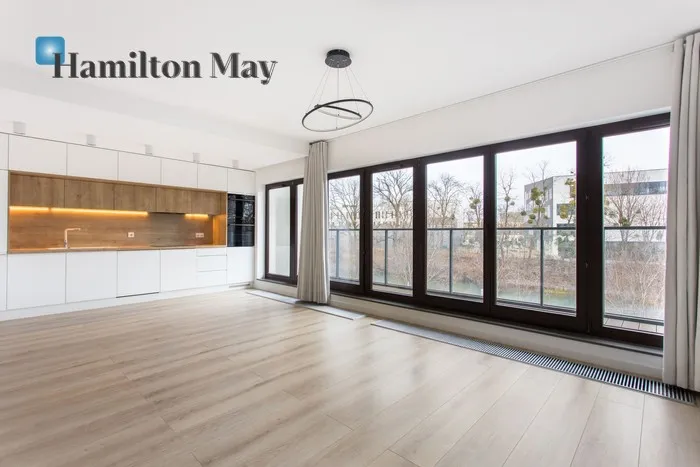 City: Wrocław Street: Walońska Region: Krzyki Subregion: Przedmieście Oławskie Distance to centre: 1.68 km Level: 1 Price: 2200000 PLN Bedrooms: 2 Bathrooms: 1 Size: 72.42m2 Price/m2: 30378 PLN - slider