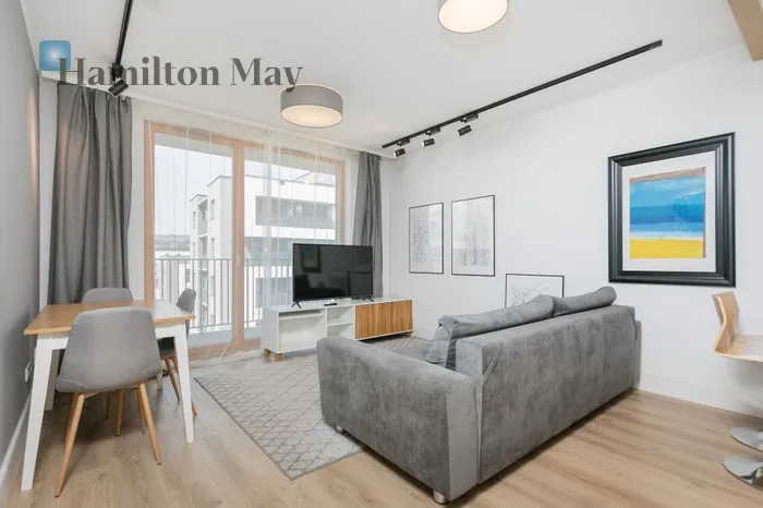 City: Kraków Street: Tadeusza Romanowicza Region: Podgórze Subregion: Stare Podgórze Distance to centre: 2.36 km Level: 6 Price: 4700 PLN Bedrooms: 2 Bathrooms: 1 Size: 65m2 Price/m2: 72 PLN - slider