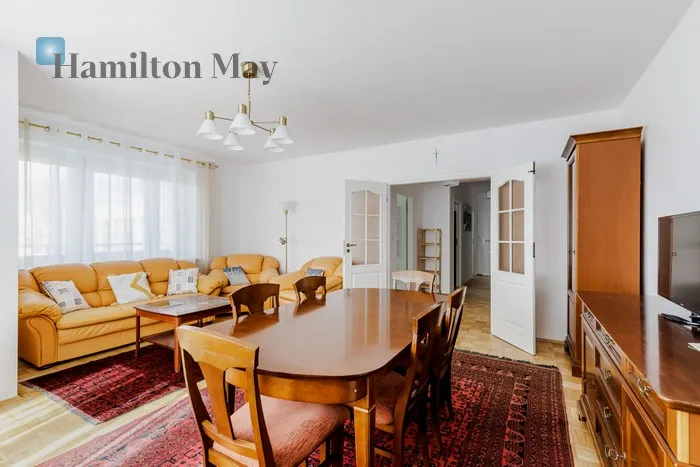 City: Warszawa Street: Jaktorowska Region: Wola Subregion: Czyste Distance to centre: 2.29 km Level: 3 Price: 5800 PLN Bedrooms: 2 Bathrooms: 1 Size: 80m2 Price/m2: 73 PLN - slider