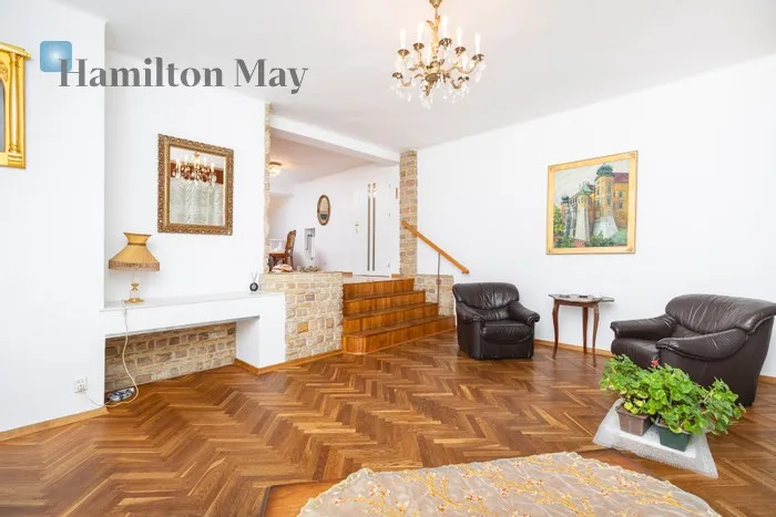 City: Kraków Street: Białe Wzgórze Region: Zwierzyniec Subregion: Salwator Price: 7900 PLN Bedrooms: 2 Bathrooms: 2 Plot size: 650m2 Price/m2: 53 PLN - slider